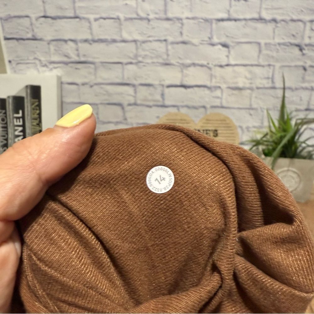 Lululemon Ready to Rulu High-Rise Jogger
Roasted Brown

Size 14 - Picture 4 of 15